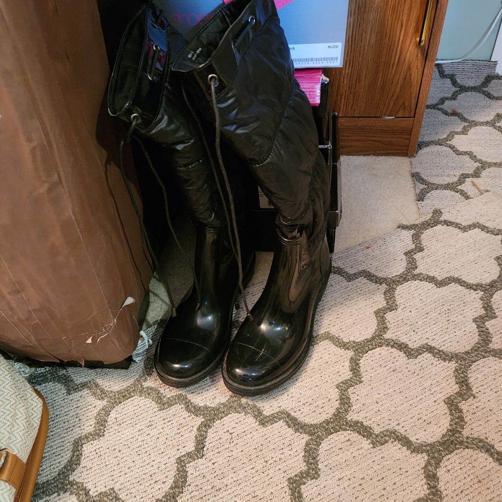 Storm Black Rain Boots 9M